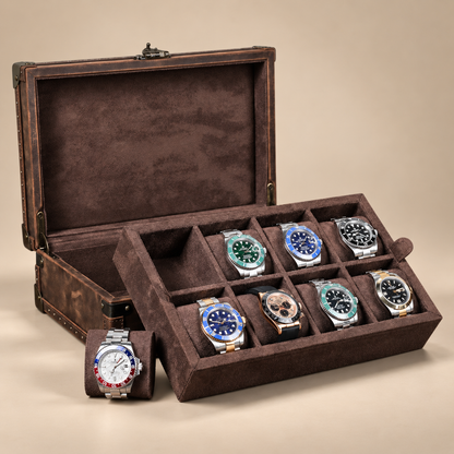 Coffret à montres en cuir Crazy Horse marron café, plateau amovible sorti avec montres, et une montre posée à part