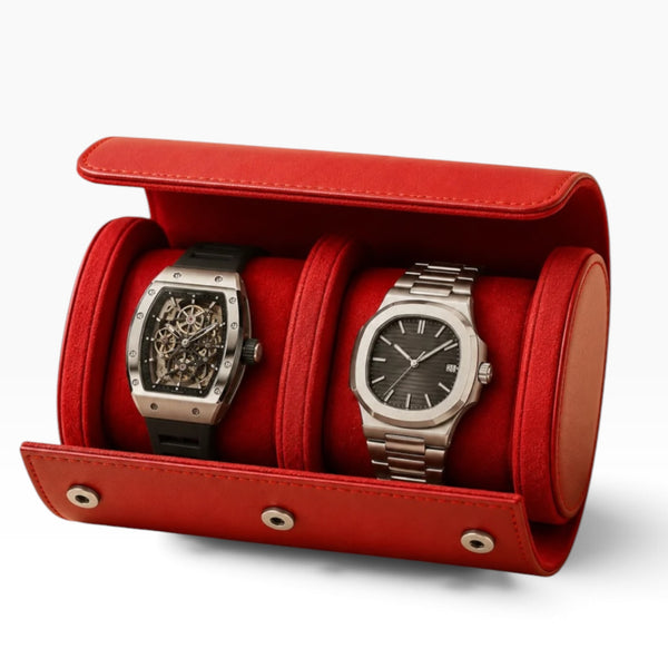Étui à montre en cuir rouge ouvert avec 2 montres