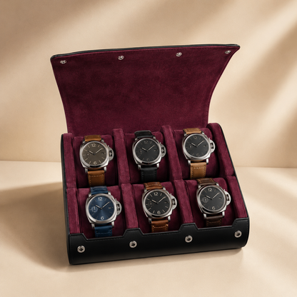 Étui à montres de voyage en cuir végan noir, intérieur bordeaux, ouvert avec 6 montres – vue 2