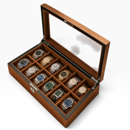 Boîte à montres en bois marron ouverte avec 12 montres, couvercle vitré