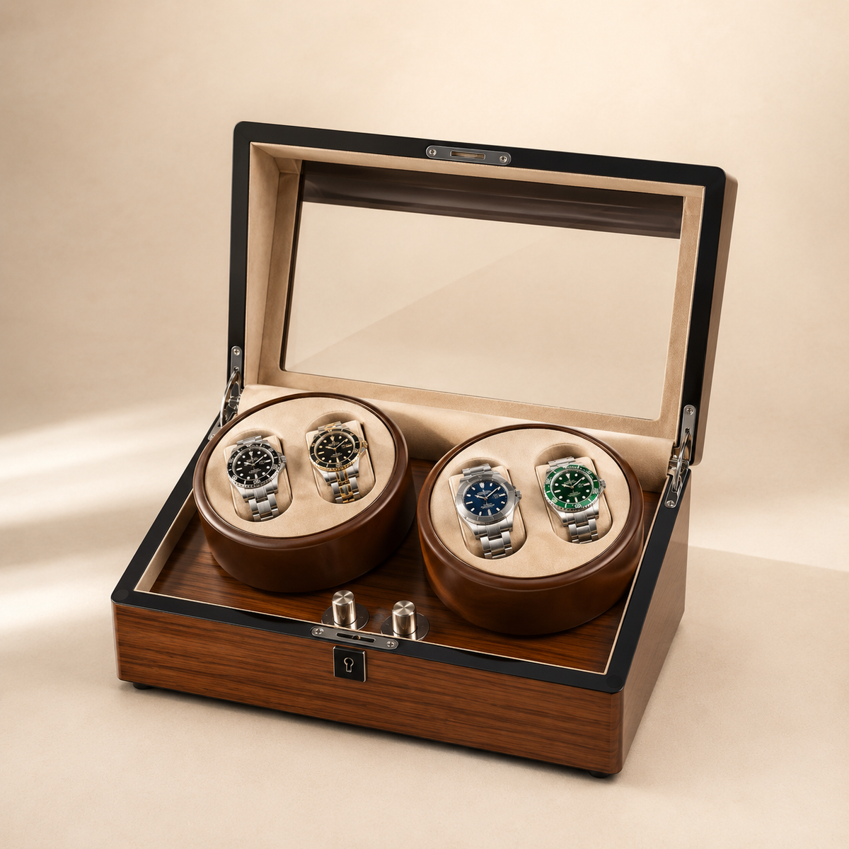 Remontoir automatique en bois ouvert avec 4 montres, autre angle