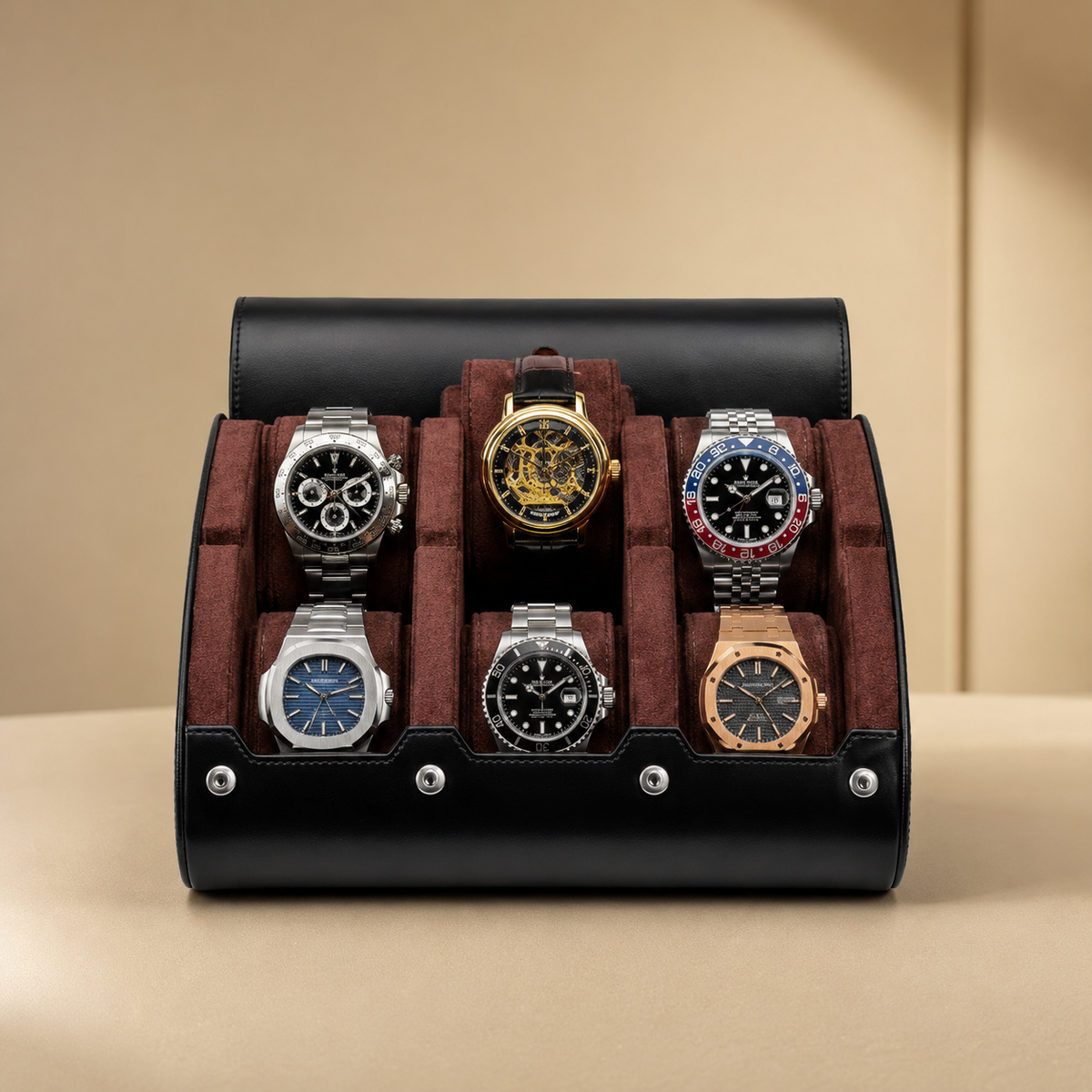 Étui à montres de voyage en cuir végan noir, intérieur marron, ouvert avec 6 montres – vue 2