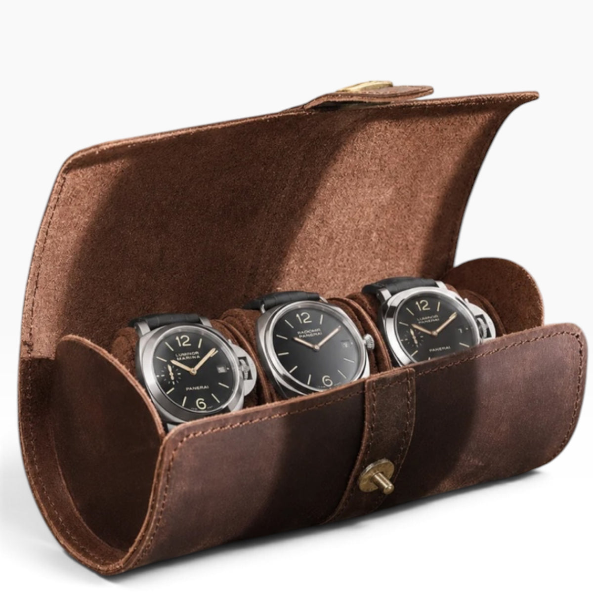 Étui à montres de voyage en cuir Crazy Horse, ouvert avec 3 montres