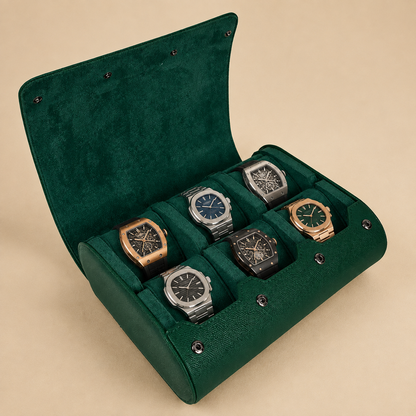 Étui à montres de voyage en cuir végan vert, ouvert avec 6 montres – vue 3