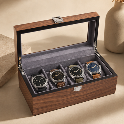 Boîte à montres en bois de noyer noir, ouverte avec 4 montres, en décor
