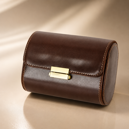 Étui de voyage à montres en cuir pleine fleur marron, fermé, fermoir métallique doré
