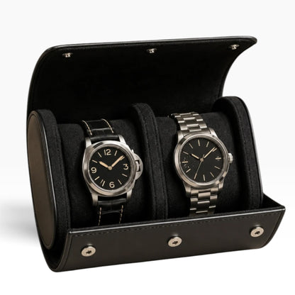 Étui de voyage à montres en cuir noir, ouvert avec 2 montres, intérieur velours noir