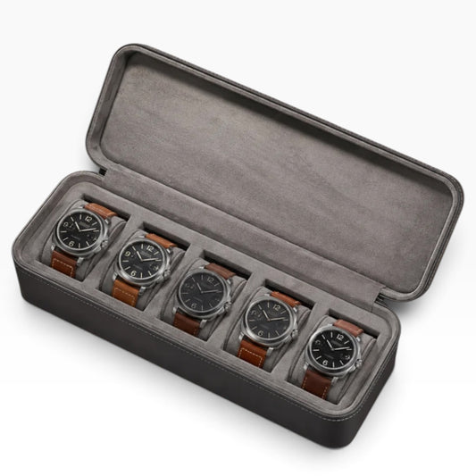 Étui à montres de voyage en cuir gris ouvert avec 5 montres
